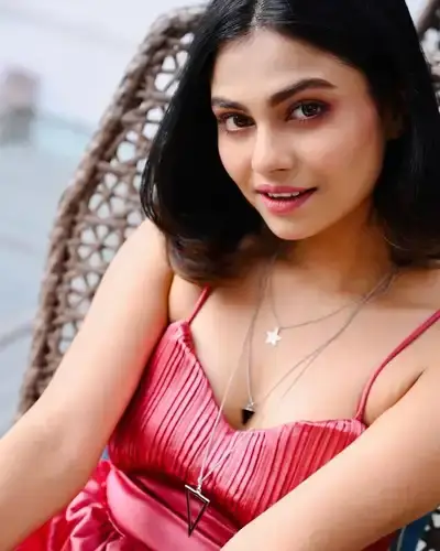Call Girls Service in Balagarh